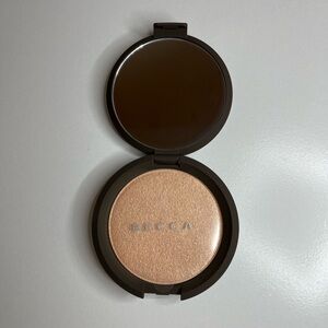 Becca Champagne Pop Highlighter